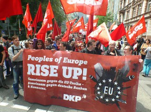 SDAJ und DKP auf der Blockupy-Demo 2013