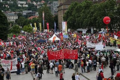 Die Krise schlägt zu – wir schlagen zurück!