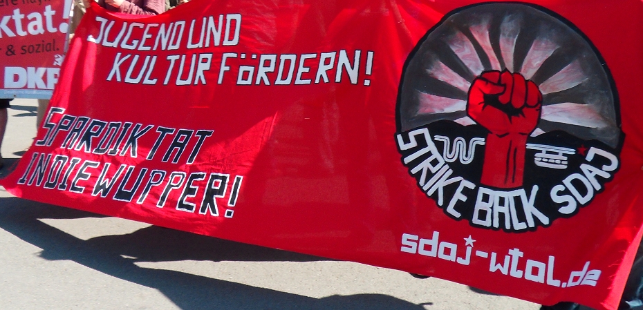 Wuppertal: Keinen Menschen, keinen Cent der Bundeswehr! Jugendzentren müssen her!