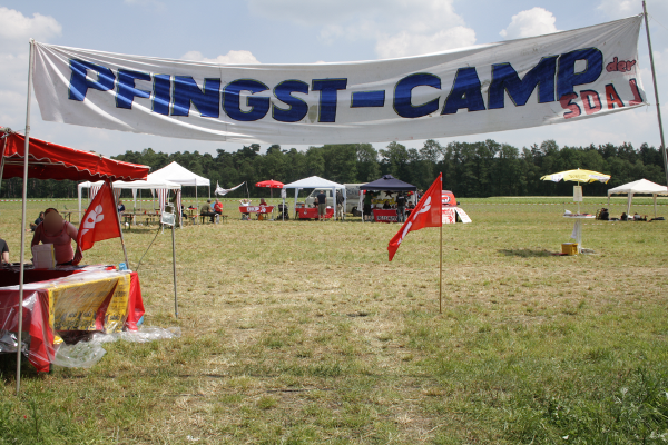 Hunderte Jugendliche bei den regionalen Pfingstcamps der SDAJ