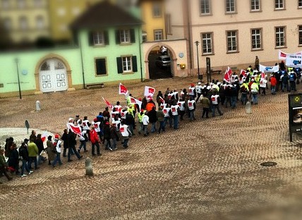 Solidarität mit den Streikenden im öffentlichen Dienst!