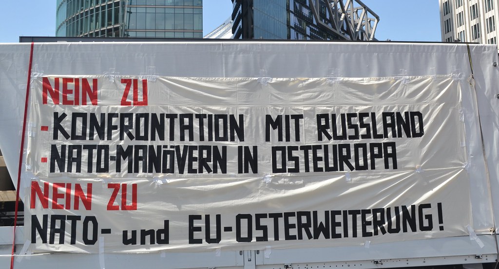 Solidarität mit dem Donbass! Selbstbestimmung für das Volk des Donbass!